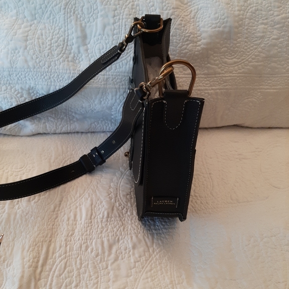 Handbag - Picture 2 of 4